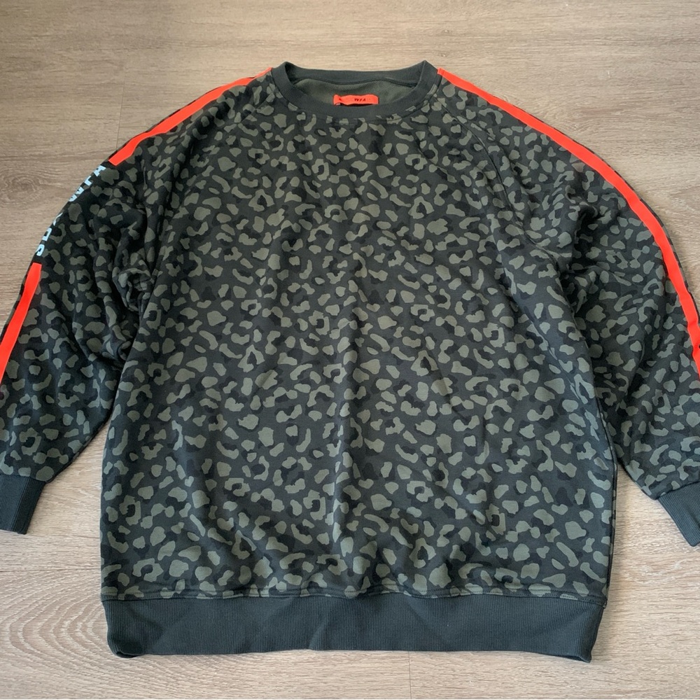 White Fox Boutique x Sarah's Day Green Leopard Print Sweatshirt Size L